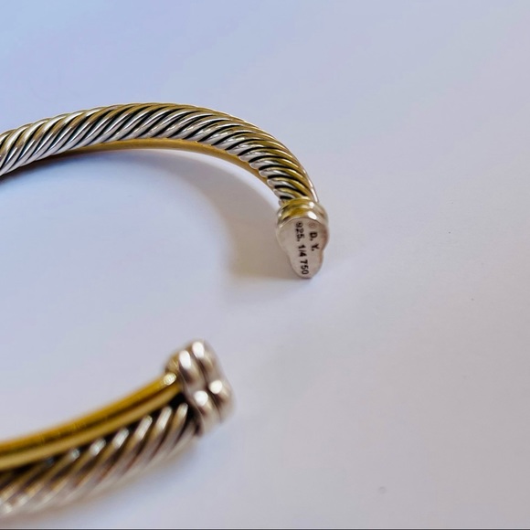 David Yurman “Crossover” Bracelet With 18k Yellow Gold - Picture 5 of 10